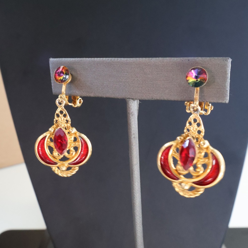 Vintage Gold Tone Red Crystal Enamel Drop Earrings Watermelon Rivoli Clip On